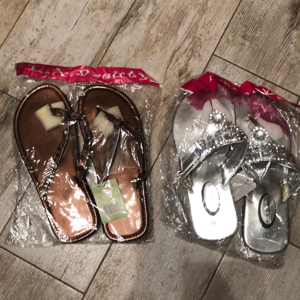 New! Flip flops